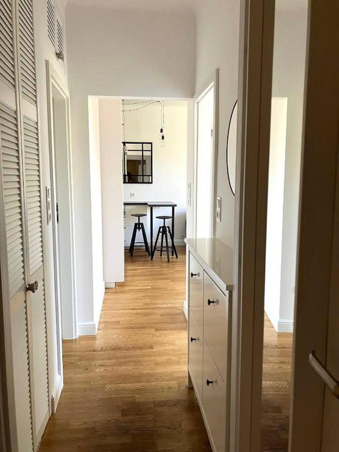 Cute Apartment In The City Center , 2-Beds , Wi-Fi - By Hik Apartments Варшава Экстерьер фото